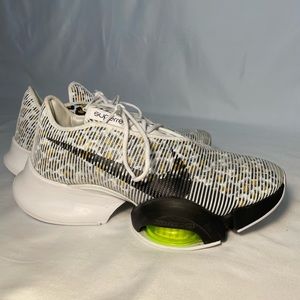 NWOT Nike women’s air zoom superrep sneakers